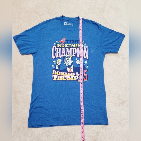 Trump 4 Time Indictment Champion 2024 T-Shirt 45 Felon Unisex Size Medium Blue - Picture 5 of 9
